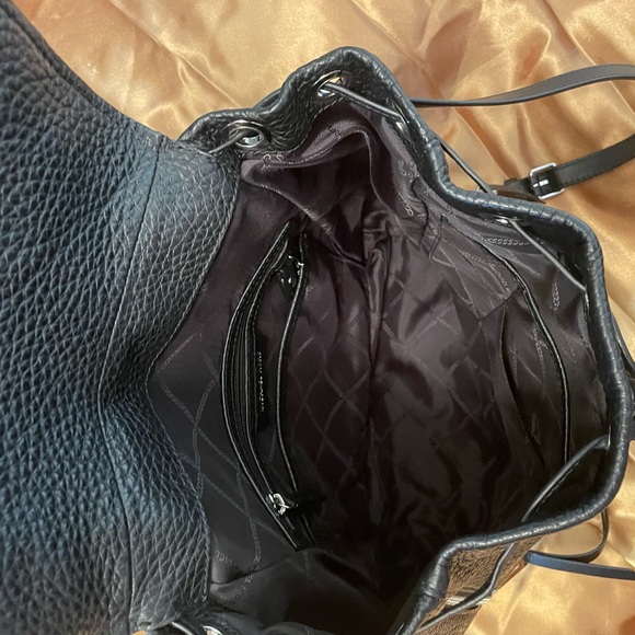 💜Like new Michael Kors backpack 💜 - Picture 5 of 9